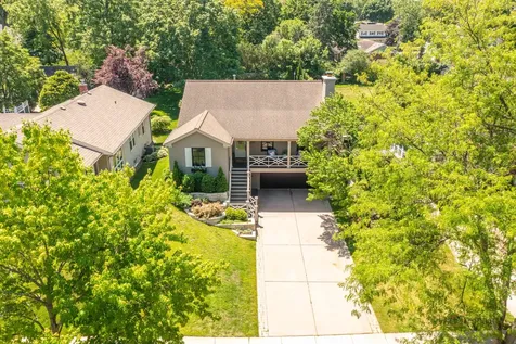 235 Coolidge Avenue Barrington IL 60010