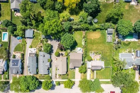 235 Coolidge Avenue Barrington IL 60010