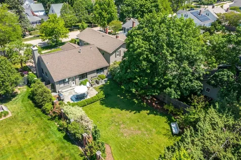 235 Coolidge Avenue Barrington IL 60010