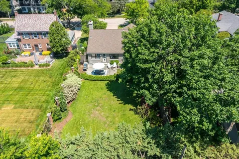 235 Coolidge Avenue Barrington IL 60010