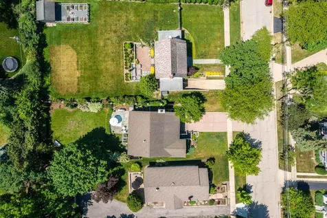 235 Coolidge Avenue Barrington IL 60010