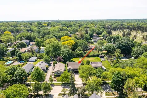 235 Coolidge Avenue Barrington IL 60010