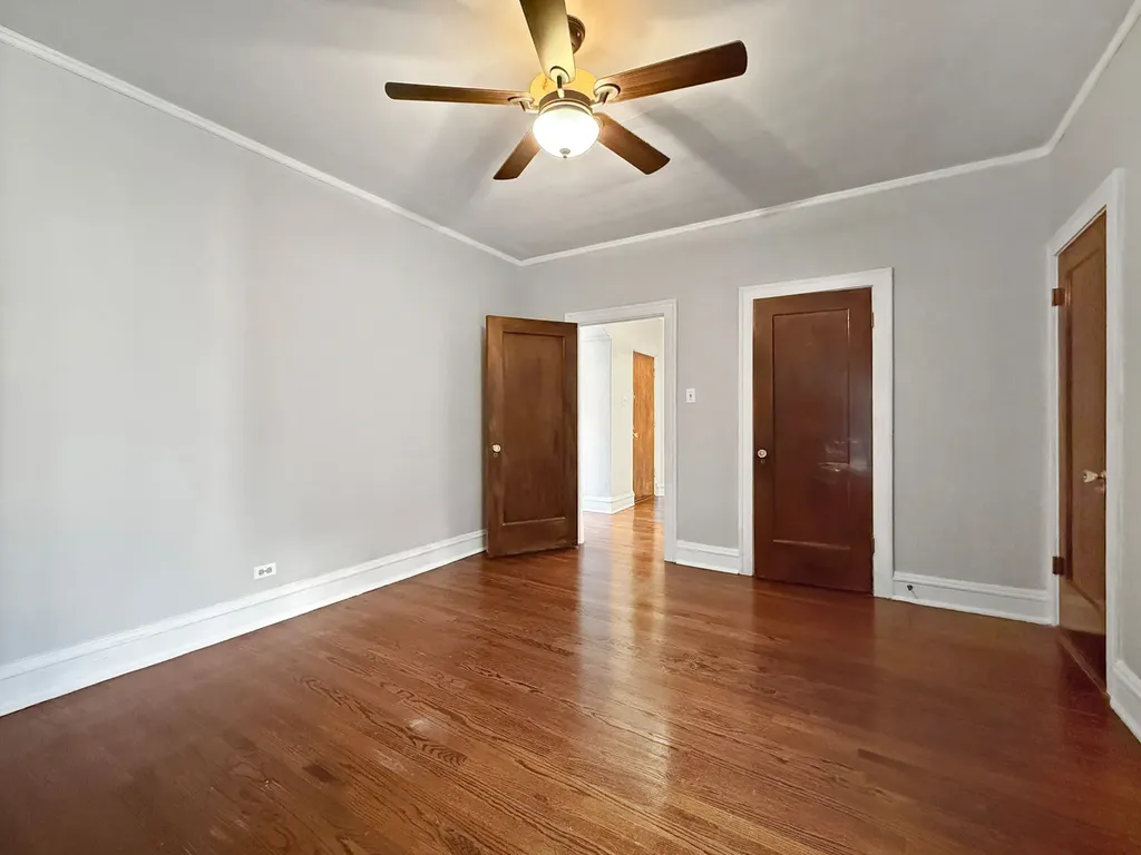 1716 West Estes Avenue Chicago IL 60626