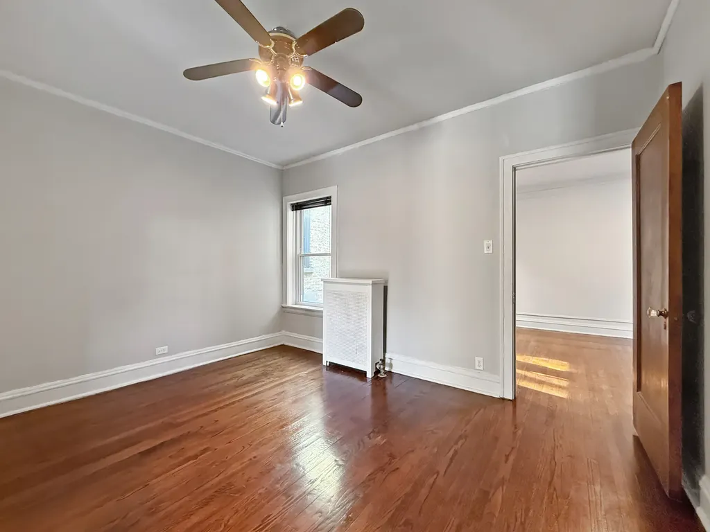 1716 West Estes Avenue Chicago IL 60626