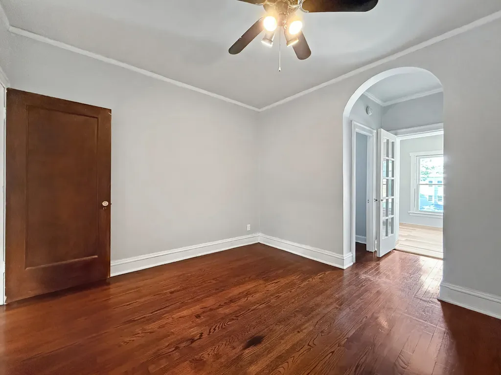 1716 West Estes Avenue Chicago IL 60626