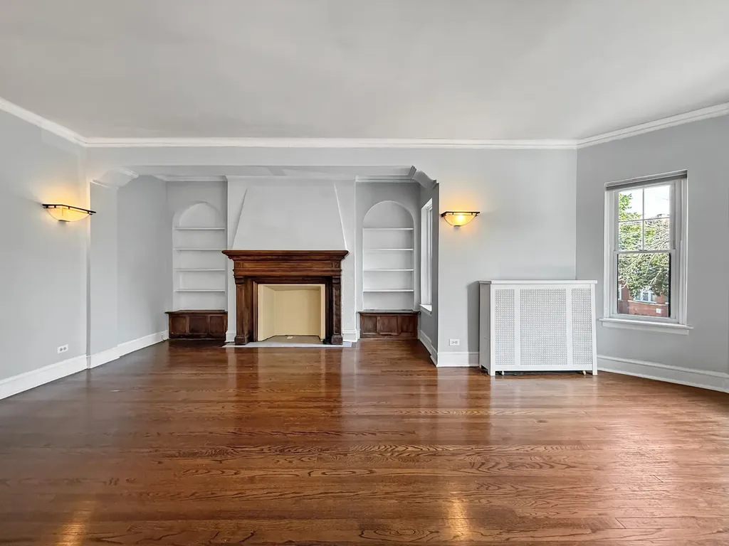 1716 West Estes Avenue Chicago IL 60626