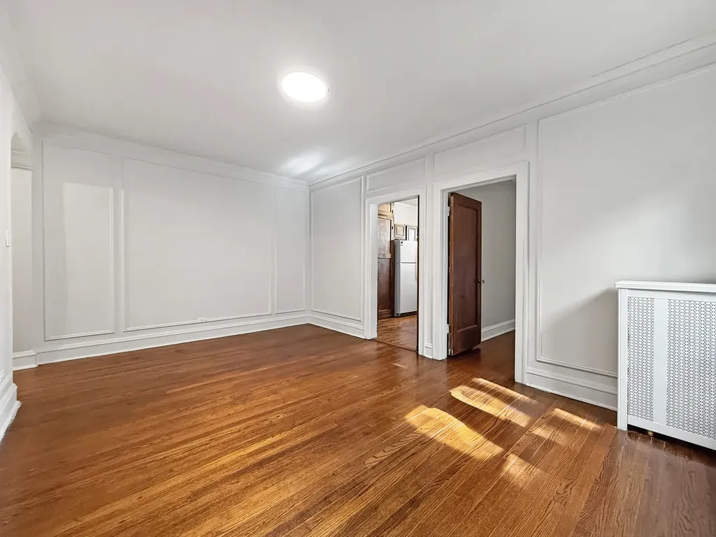1716 West Estes Avenue Chicago IL 60626