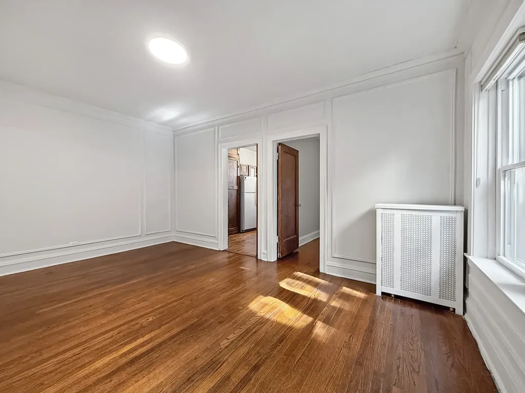 1716 West Estes Avenue Chicago IL 60626