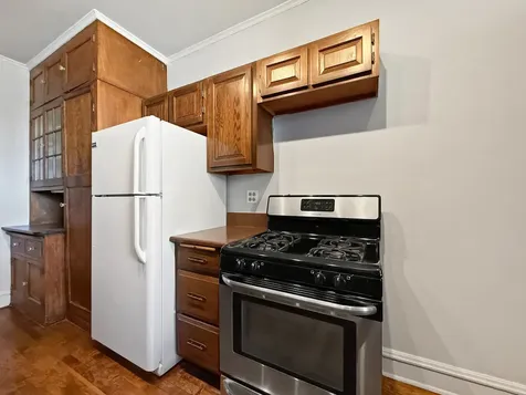 1716 West Estes Avenue Chicago IL 60626