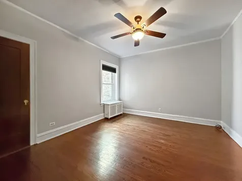 1716 West Estes Avenue Chicago IL 60626