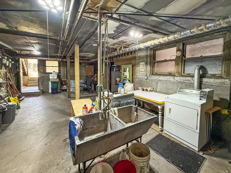 1716 West Estes Avenue Chicago IL 60626