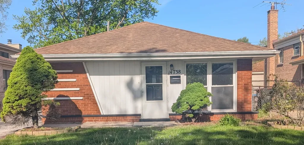 14738 Blackstone Avenue Dolton IL 60419