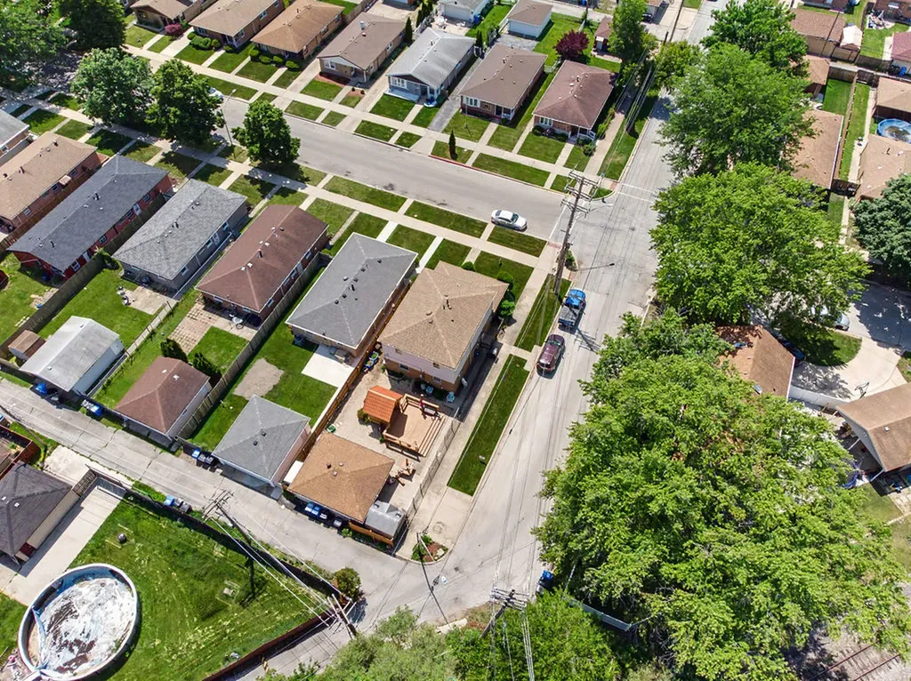 12801 South Exchange Avenue Chicago IL 60633