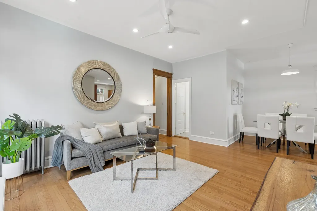 5631 South Dorchester Avenue Chicago IL 60637