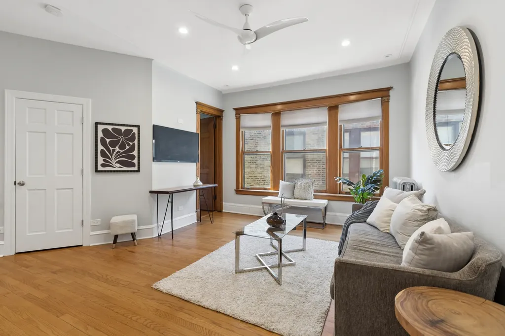 5631 South Dorchester Avenue Chicago IL 60637