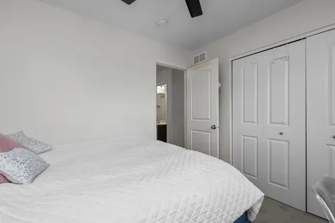3633 Hyde Park Court Elgin IL 60124