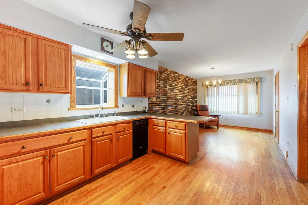 5530 South Merrimac Avenue Chicago IL 60638