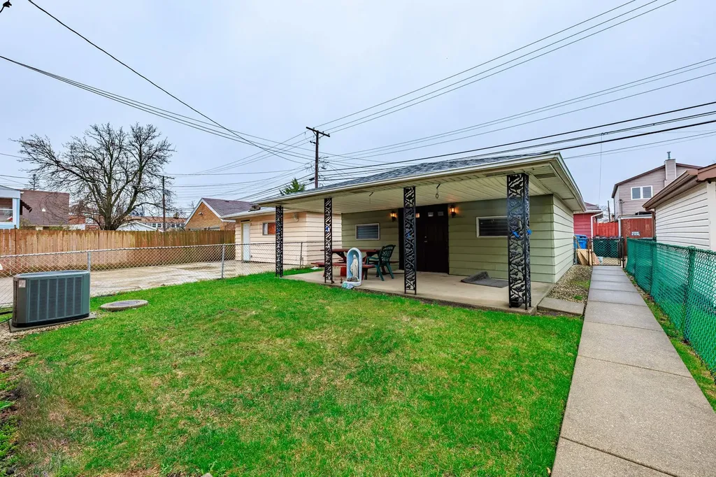 5530 South Merrimac Avenue Chicago IL 60638