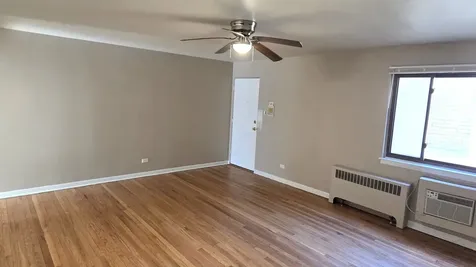 2038 West Jarvis Avenue Chicago IL 60626