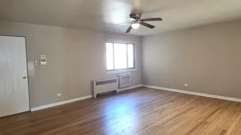 2038 West Jarvis Avenue Chicago IL 60626