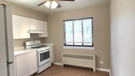 2038 West Jarvis Avenue Chicago IL 60626