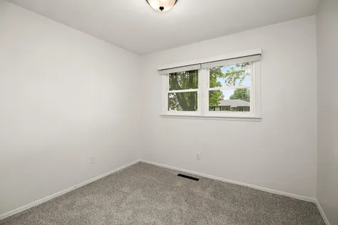 362 South Barbara Drive Kankakee IL 60901