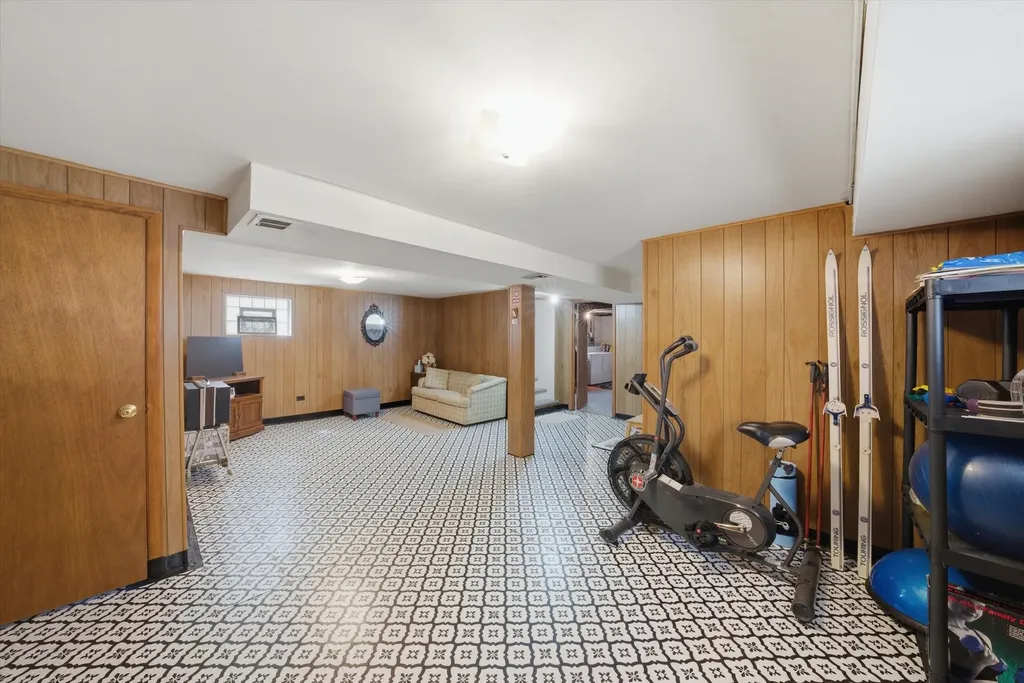 5142 South Lockwood Avenue Chicago IL 60638