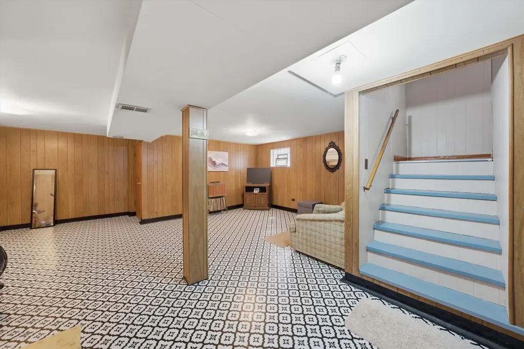 5142 South Lockwood Avenue Chicago IL 60638