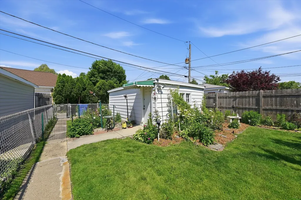 5142 South Lockwood Avenue Chicago IL 60638