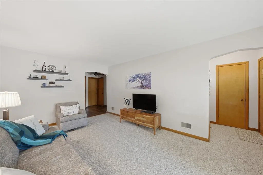 5142 South Lockwood Avenue Chicago IL 60638