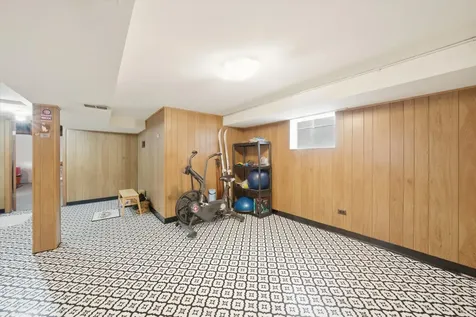 5142 South Lockwood Avenue Chicago IL 60638