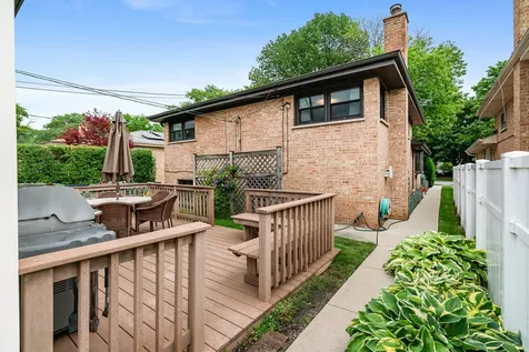 8446 Avers Avenue Skokie IL 60076