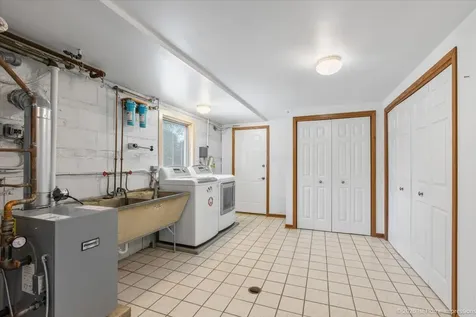 9600 Mayfield Avenue Oak Lawn IL 60453