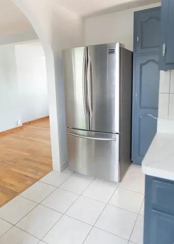 5167 West 63rd Place Chicago IL 60638