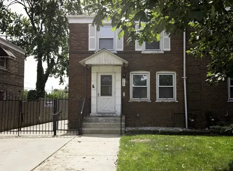 5167 West 63rd Place Chicago IL 60638