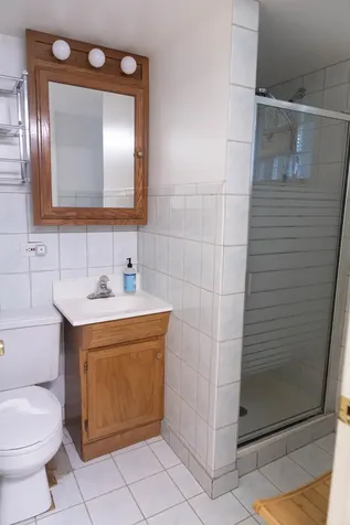 5167 West 63rd Place Chicago IL 60638