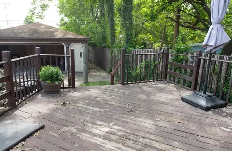 5167 West 63rd Place Chicago IL 60638