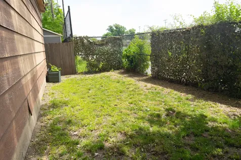 5167 West 63rd Place Chicago IL 60638