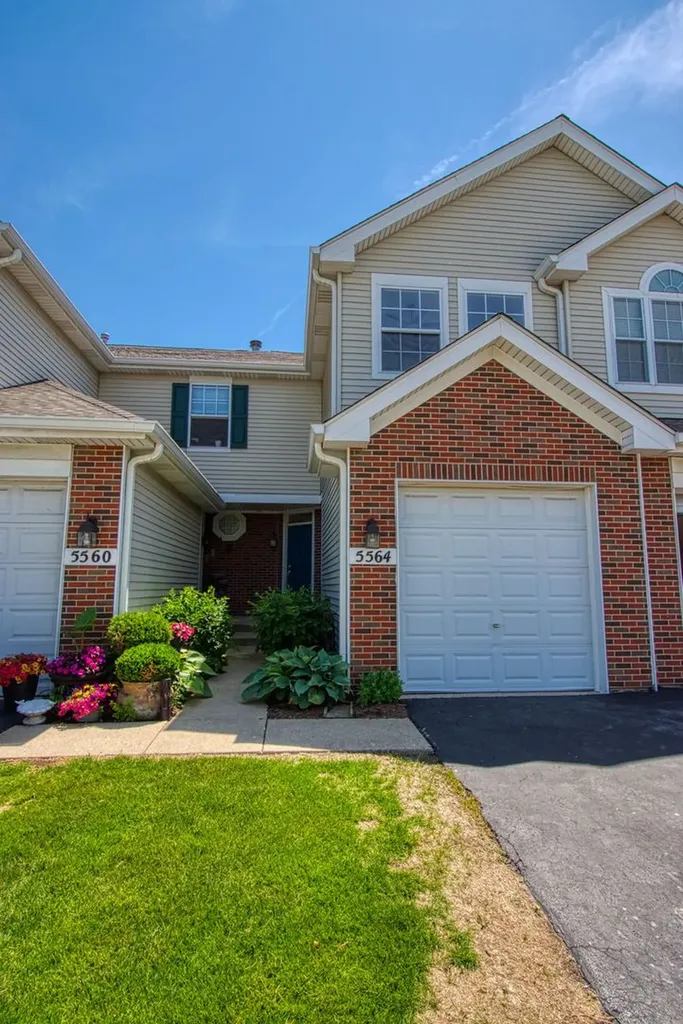 5564 Elizabeth Place Rolling Meadows IL 60008