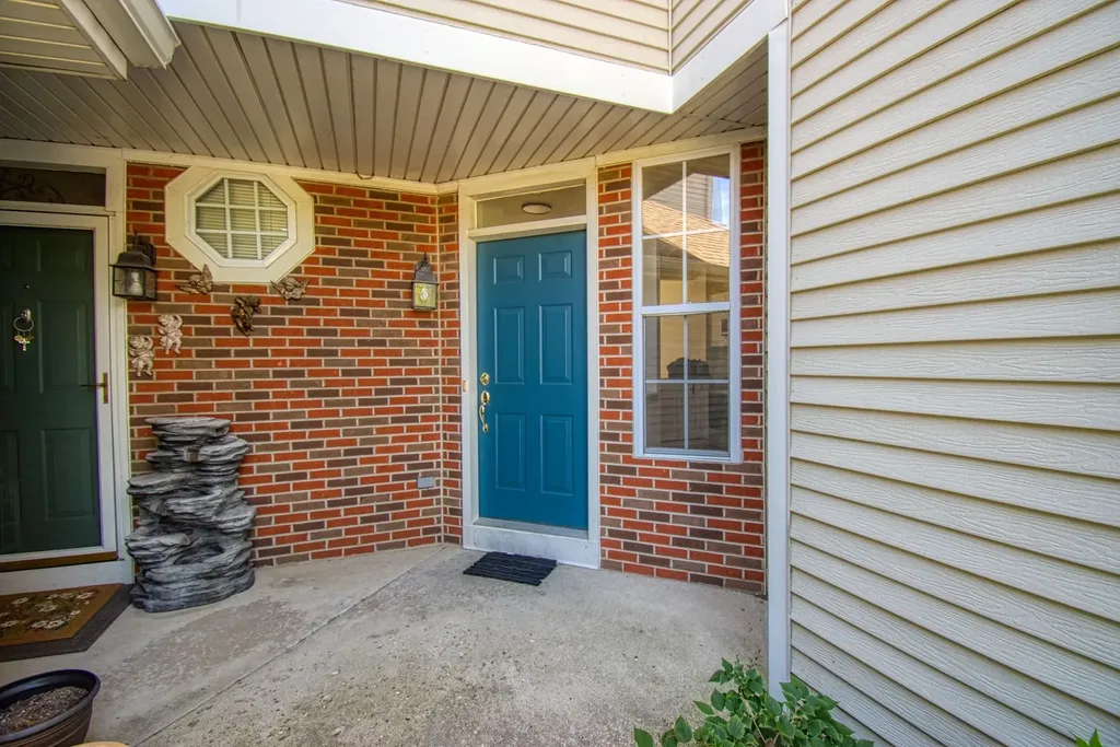 5564 Elizabeth Place Rolling Meadows IL 60008