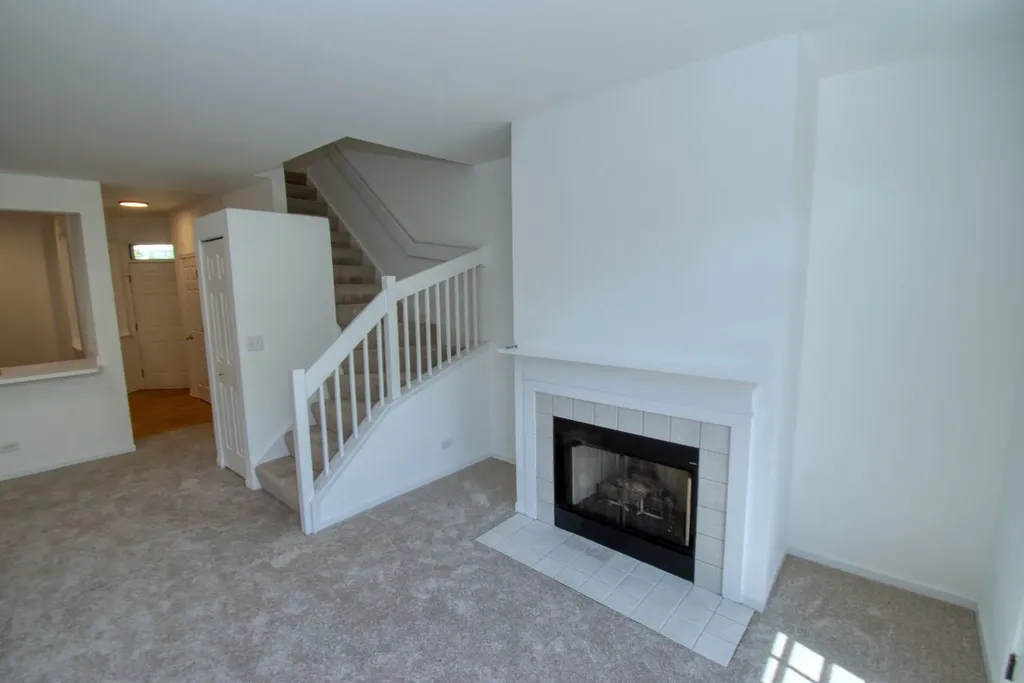 5564 Elizabeth Place Rolling Meadows IL 60008