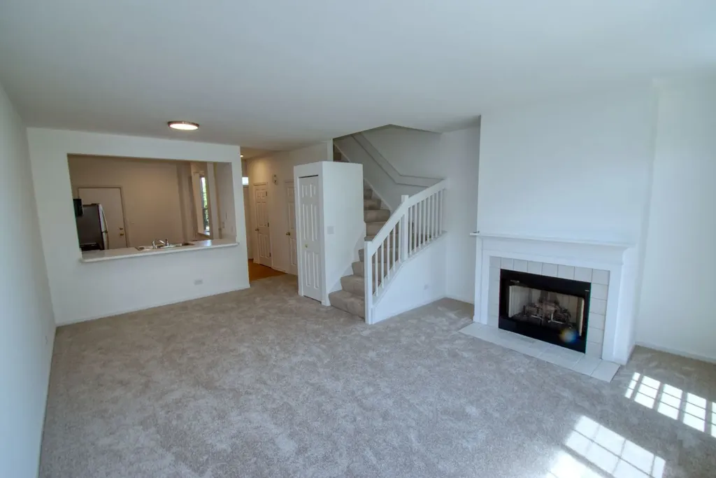 5564 Elizabeth Place Rolling Meadows IL 60008
