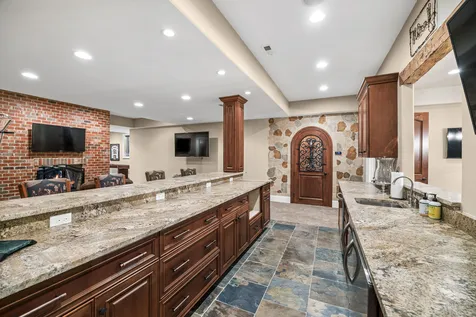 11954 Crosscreek Court Burr Ridge IL 60527