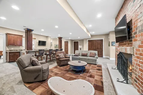 11954 Crosscreek Court Burr Ridge IL 60527