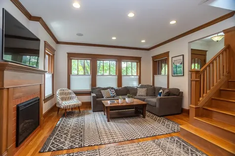 4519 North Sacramento Avenue Chicago IL 60625
