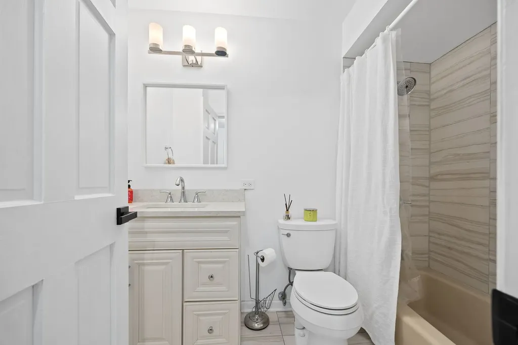 4463 Cascara Lane Lisle IL 60532
