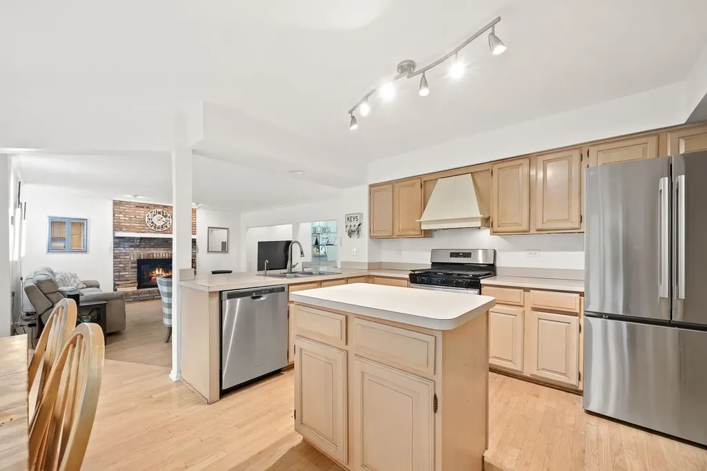 4463 Cascara Lane Lisle IL 60532