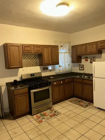 7637 South Sangamon Street Chicago IL 60620
