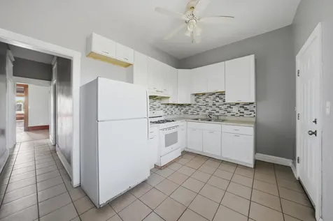 7056 South Parnell Avenue Chicago IL 60621