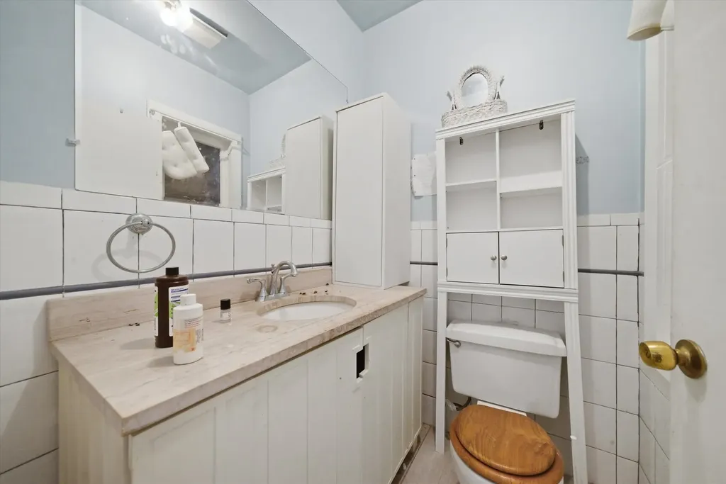 5401 West Madison Street Chicago IL 60644